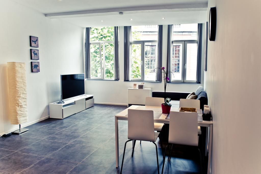 Apart'Hotel Liege City Centre Екстериор снимка